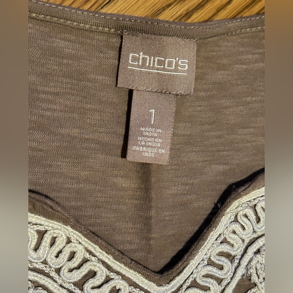 Chico's Brown 3/4 Sleeve Embroidered Top Sz 1/M/8 - Picture 6 of 7